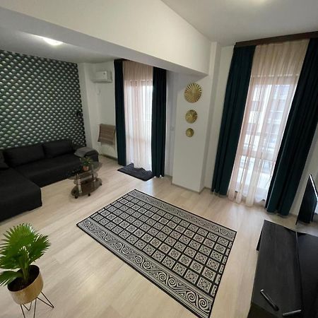 Urban Nest- Apartament Cu 2 Camere, Aproape De Iulius Mall 雅西 外观 照片